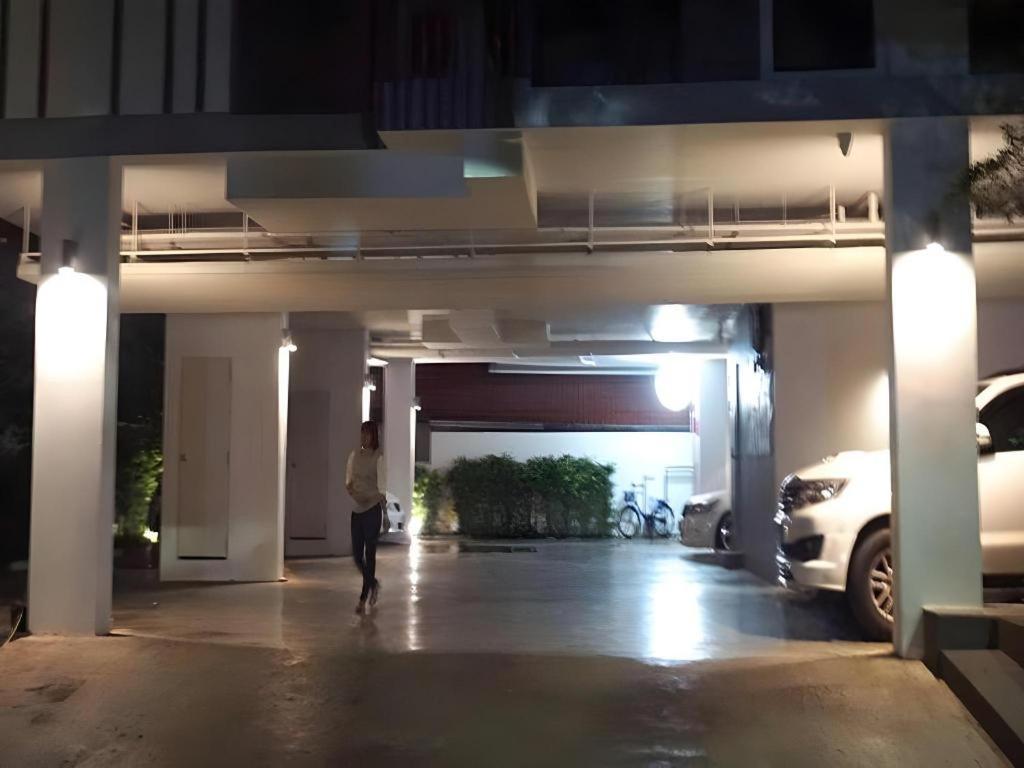 Bb House Mini Suite Hotel Bangkok Exterior photo