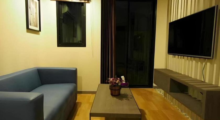 Bb House Mini Suite Hotel Bangkok Exterior photo